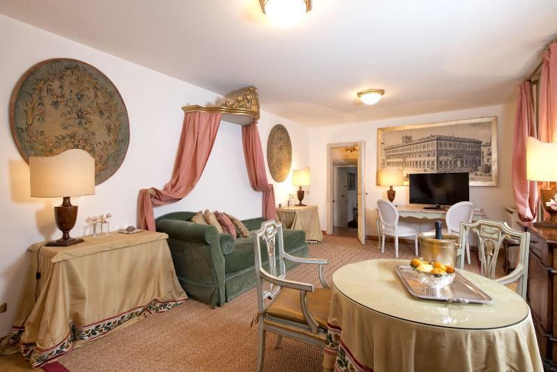 เรซิเดนซา รุสโปลี โบนาปาร์ต Bed & Breakfast โรม ห้อง รูปภาพ